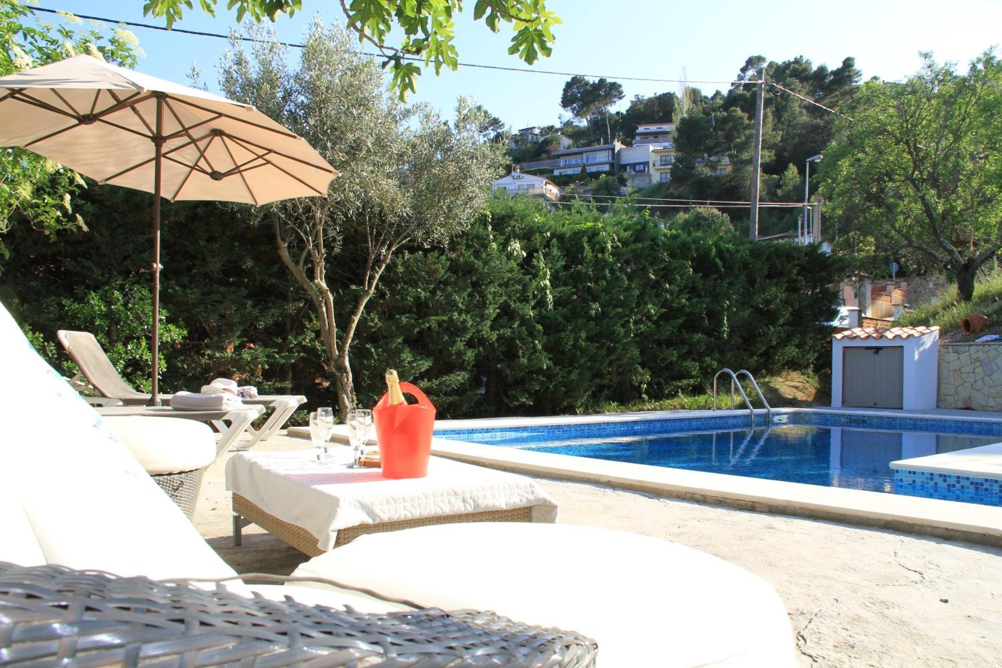 Masia Can Magan Lux, Ideal Grupos 20Pax Palafolls Exterior foto